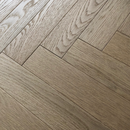 Q-Bone - Parquet semi-massif chêne en chevrons (bâton rompu) - finition Namur